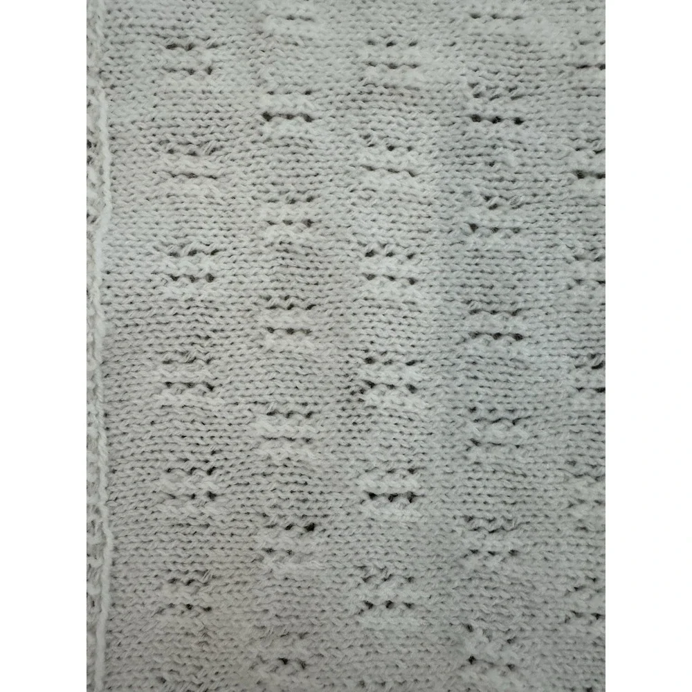 Vintage Handmade Baby Blanket ‎ White With Delicate Pink Flowers